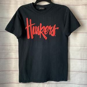 Steve & Barry's University Sportswear Huskers T-Shirt Nebraska Cornhusker Size S